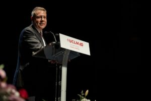 El presidente de Castilla-La Mancha, Emiliano García-Page, durante su intervención en la gala.