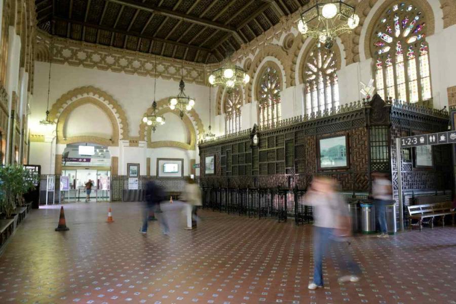 En marcha la licitación del mantenimiento de 163 estaciones ferroviarias, las de Toledo, Guadalajara y Ciudad Real entre ellas