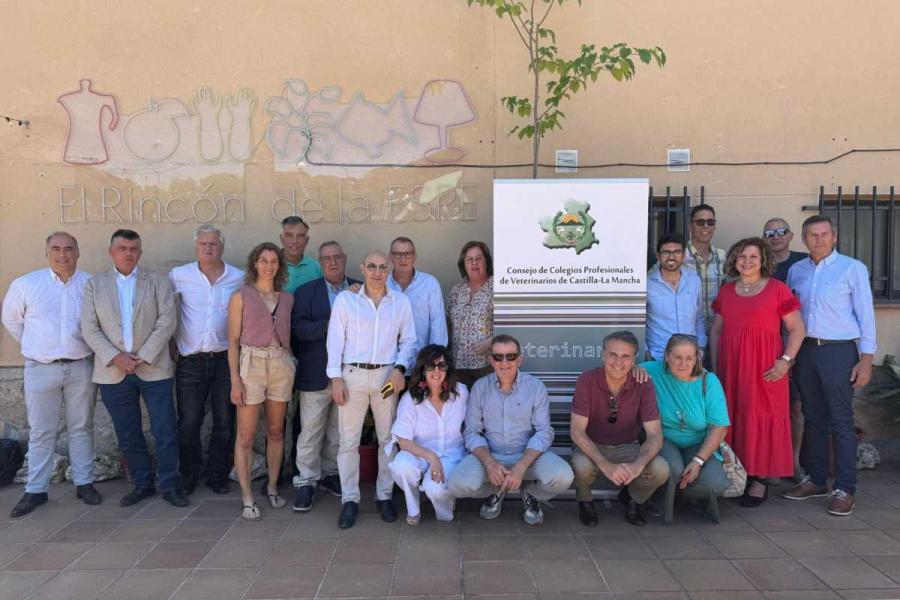 Caza, rabia y ganadería centran la Asamblea de los veterinarios de Castilla-La Mancha