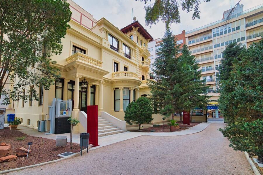 El Instituto de Estudios Albacetenses amplía su apoyo a la investigación científica
