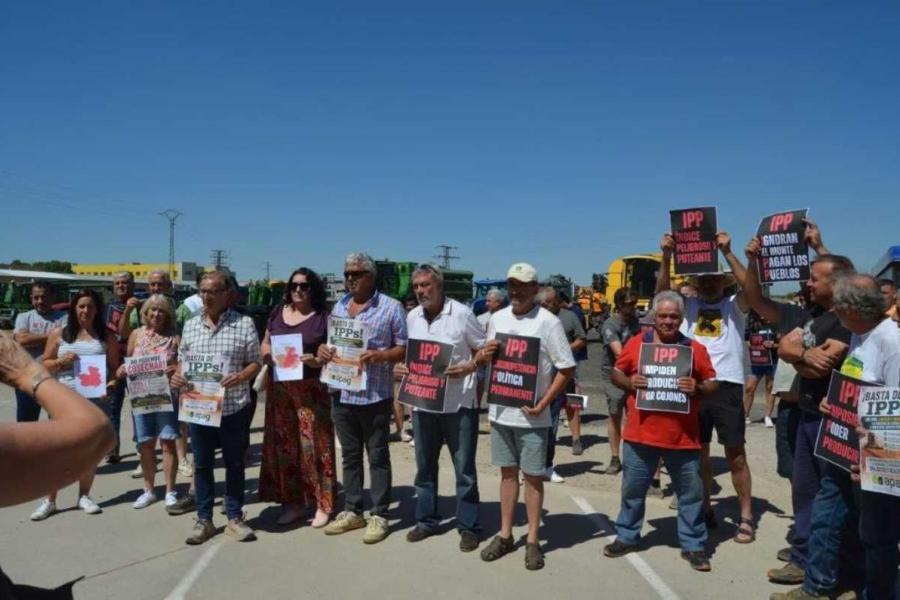 Agricultores se reunirán este viernes con el Gobierno de Castilla-La Mancha por las restricciones por incendios