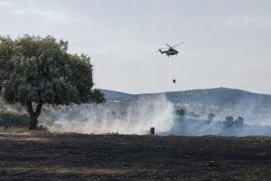 Labores de extinción este miércoles en el incendio de Hinojosas y Cabezarrubias