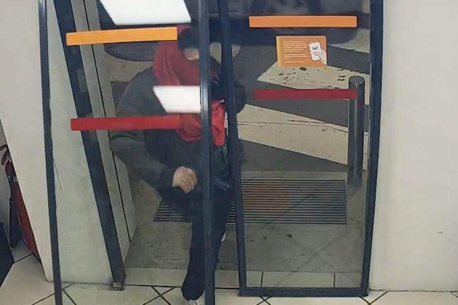 Cuatro detenidos, tres de ellos en Caudete, acusados de atracar gasolineras en Alicante y Murcia