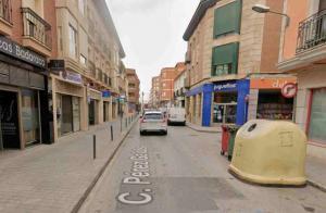Calle Pérez Galdós, en Manzanares, donde se ha producido el atropello del niño.
