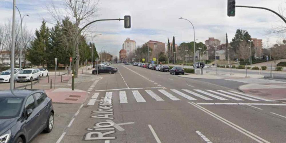 El atraco se produjo en la calle Río Alberche.