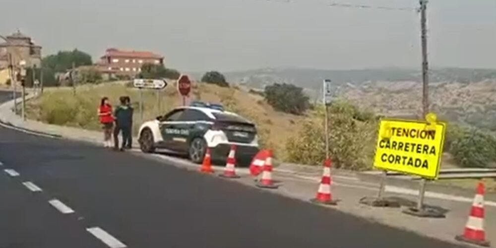 Corte carretera de Cenicientos desde N-403 en Almorox (Toledo)