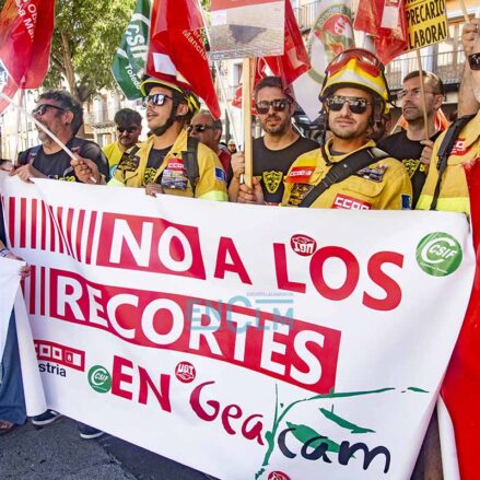 Fotos | Los bomberos forestales de CLM exigen en Toledo más personal y más duración de las campañas de extinción — imagen 8
