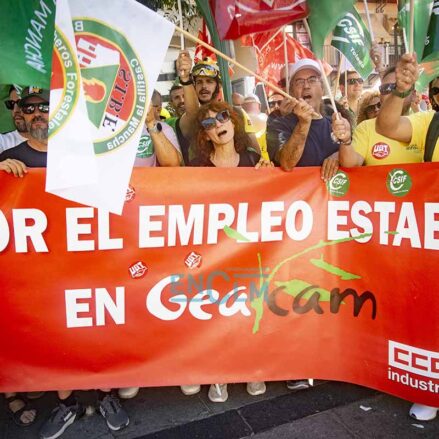 Fotos | Los bomberos forestales de CLM exigen en Toledo más personal y más duración de las campañas de extinción — imagen 7