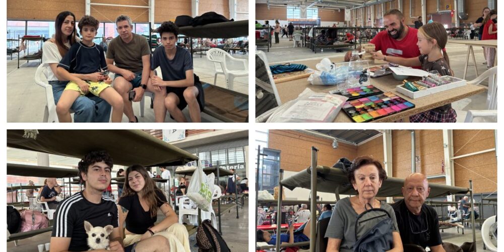 Centenares de personas de Ávila y Toledo han sido alojadas en instalaciones de Talavera Ferial después tener que abandonar sus casas por el incendio en Castilla y León. Fotos: ENCLM/David Engenios