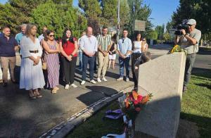 El Ayuntamiento de Guadalajara ha rendido homenaje este viernes a los once integrantes del retén de Cogolludo