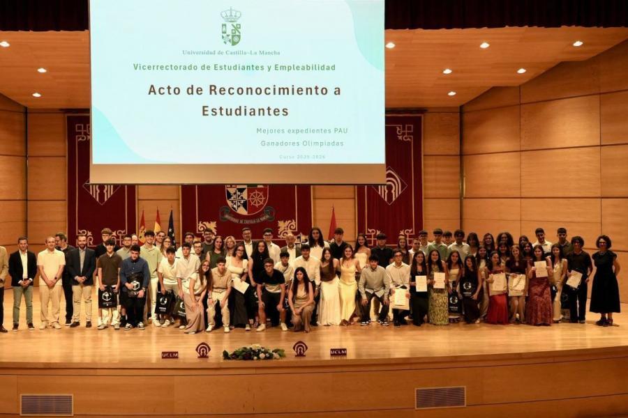 Un 14 y nueve notas de 13,9: los nombres de los alumnos que han arrasado en la selectividad en Castilla-La Mancha