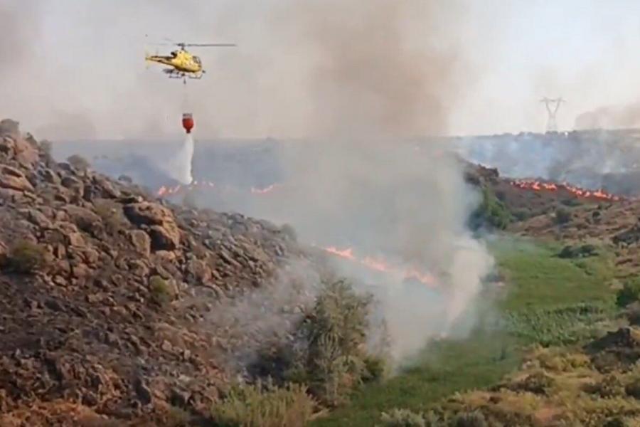 Piden no acercarse al incendio de La Guardia (Toledo), pero tranquilizan: «Está muy alejado del pueblo»