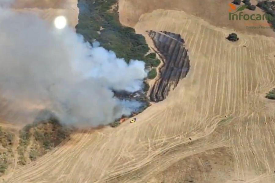 Incendio forestal en Las Herencias (Toledo): trabajan para extinguirlo seis medios y 20 efectivos