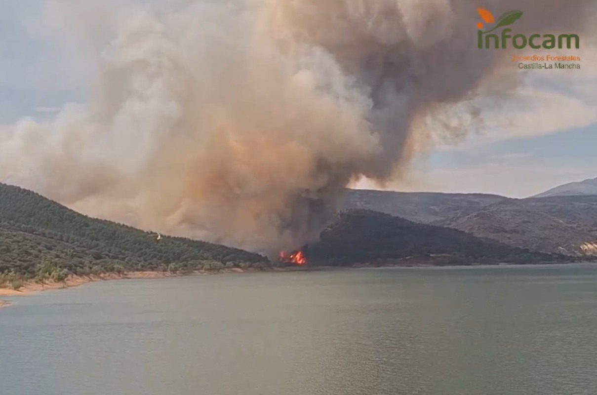 Incendio en la Sierra Norte de Guadalajara.