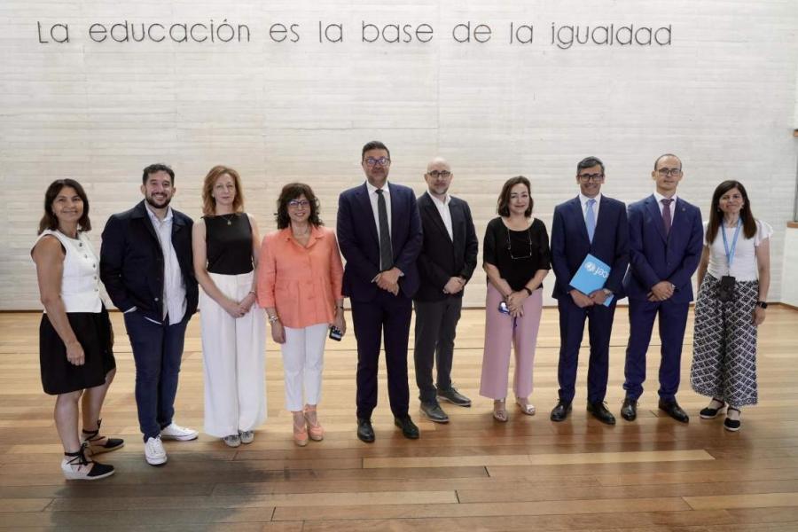 Más de cinco horas al día en redes: el alarmante hábito que afecta a 1 de cada 10 adolescentes en Castilla-La Mancha