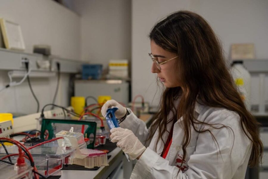La UCLM destina más de 5,5 millones para 39 nuevos contratos predoctorales: plazos de solicitudes