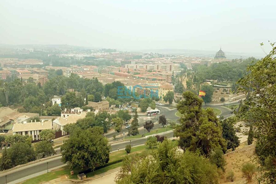 Toledo | Aviso del Ayuntamiento por la calidad del aire, con fuerte olor a humo