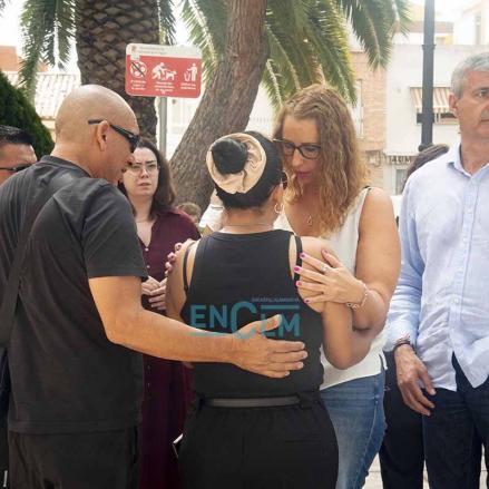 Fotos | Alameda de la Sagra se une al dolor de la familia de Rosana, la vecina asesinada por su pareja — imagen 22