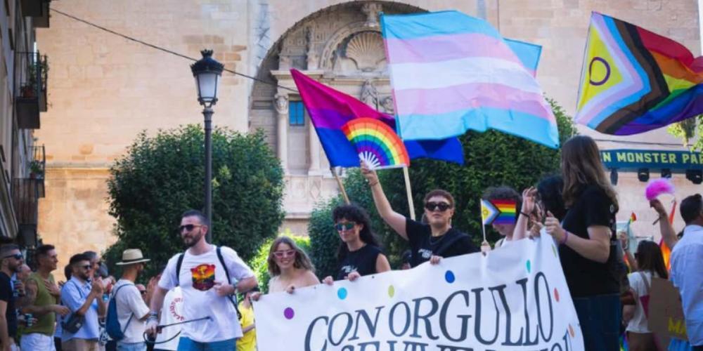 Manifestación del Orgullo 2026 en Almansa (Albacete). Foto: Almansa Entiende