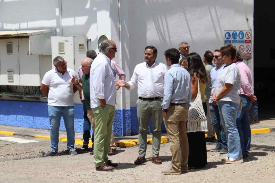 Núñez promete un plan para que Castilla-La Mancha sea «la principal región agroalimentaria del sur de Europa»