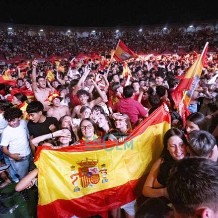 Fotos | Toledo «muere de amor» con España como campeona del Mundo y lo celebra por todo lo alto — imagen 61
