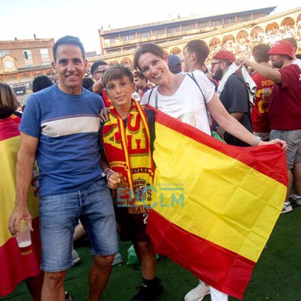 Fotos | Toledo «muere de amor» con España como campeona del Mundo y lo celebra por todo lo alto — imagen 76