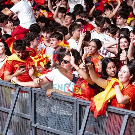 Fotos | Toledo «muere de amor» con España como campeona del Mundo y lo celebra por todo lo alto — imagen 93