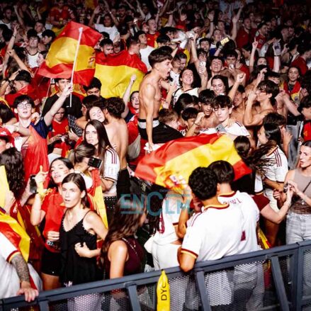 Fotos | Toledo «muere de amor» con España como campeona del Mundo y lo celebra por todo lo alto — imagen 94