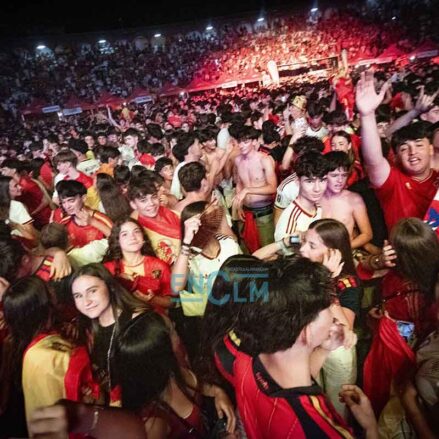Fotos | Toledo «muere de amor» con España como campeona del Mundo y lo celebra por todo lo alto — imagen 96
