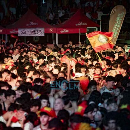 Fotos | Toledo «muere de amor» con España como campeona del Mundo y lo celebra por todo lo alto — imagen 77