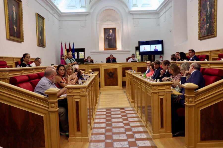 Toledo instará al Gobierno de España a corregir las deficiencias en el carril bici entre Santa Bárbara y el Polígono