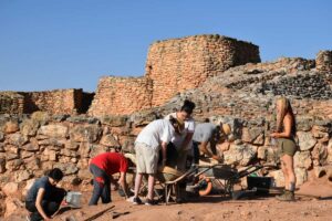 Excavaciones llevadas a cabo en la Motilla de Azuer este verano