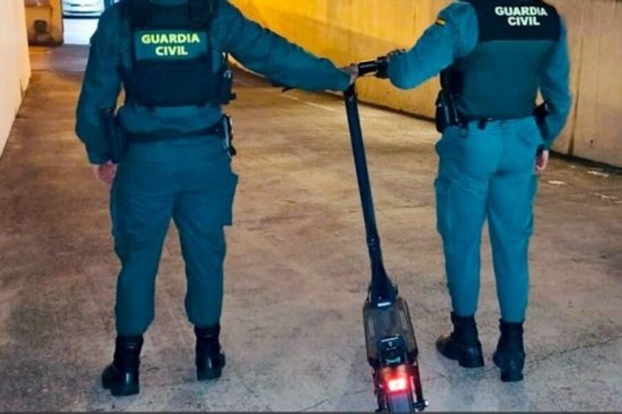 Atropella en Campo de Criptana con un patinete a un guardia civil, huye e intenta escapar otra vez en el cuartel