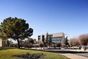Imagen del edificio que alberga en la actualidad la Subdelegación del Gobierno de Ciudad Real y otras dependencias de la Administración General del Estado