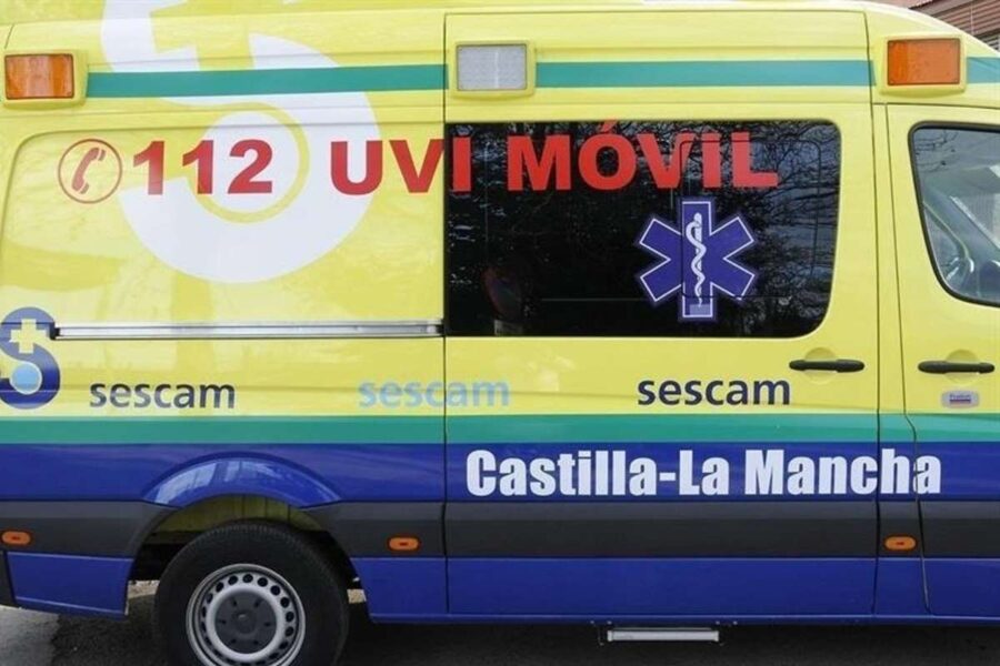 Fallece una mujer tras salirse de la vía el vehículo que conducía en un pueblo de Cuenca
