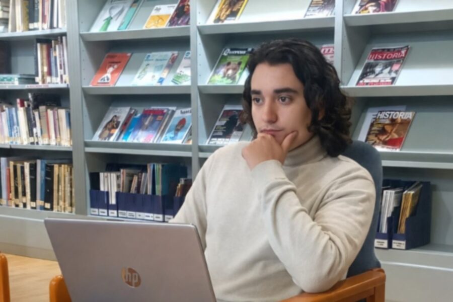 Carlos Muñoz, el autor más joven de España, publica su cuarta novela con tan solo 15 años