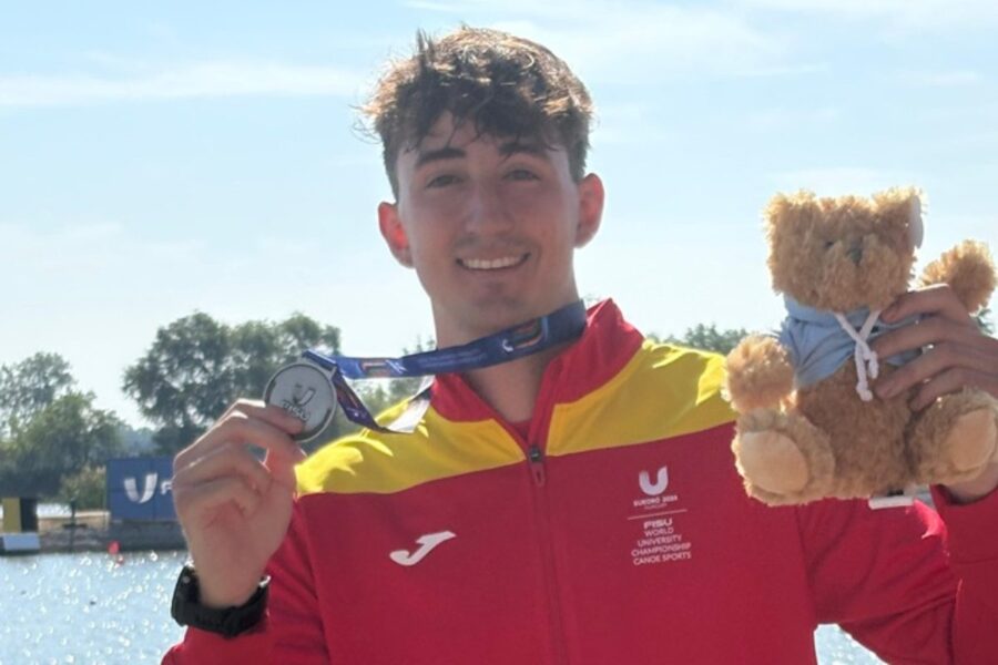 El alumno de la UCLM Carlos López Belinchón, subcampeón y bronce en el Mundial de piragüismo universitario