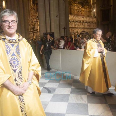 Fotos | Con los tradicionales botijos y con una procesión diferente, así se celebró en la Catedral de Toledo la Virgen del Sagrario — imagen 96