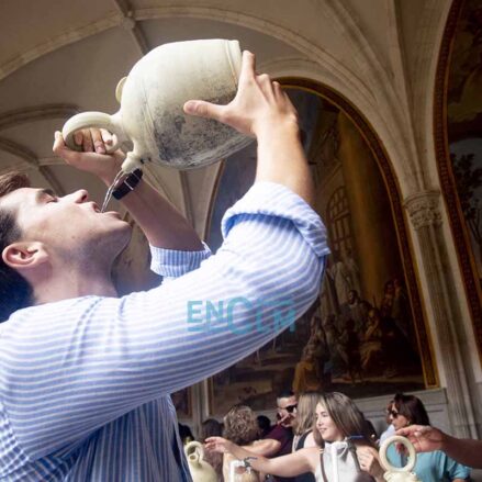 Fotos | Con los tradicionales botijos y con una procesión diferente, así se celebró en la Catedral de Toledo la Virgen del Sagrario — imagen 103