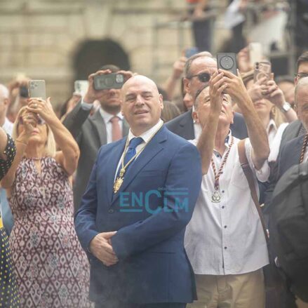 Fotos | Con los tradicionales botijos y con una procesión diferente, así se celebró en la Catedral de Toledo la Virgen del Sagrario — imagen 36