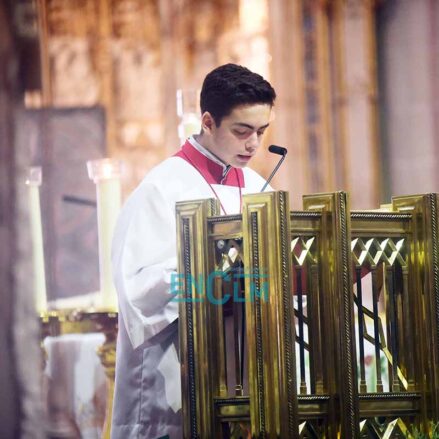 Fotos | Con los tradicionales botijos y con una procesión diferente, así se celebró en la Catedral de Toledo la Virgen del Sagrario — imagen 70
