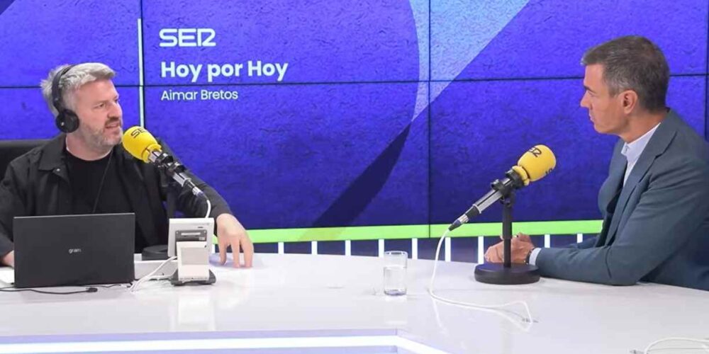 Pedro Sánchez entrevistado por Aimar Bretos en el Hoy por Hoy de la Cadena Ser.