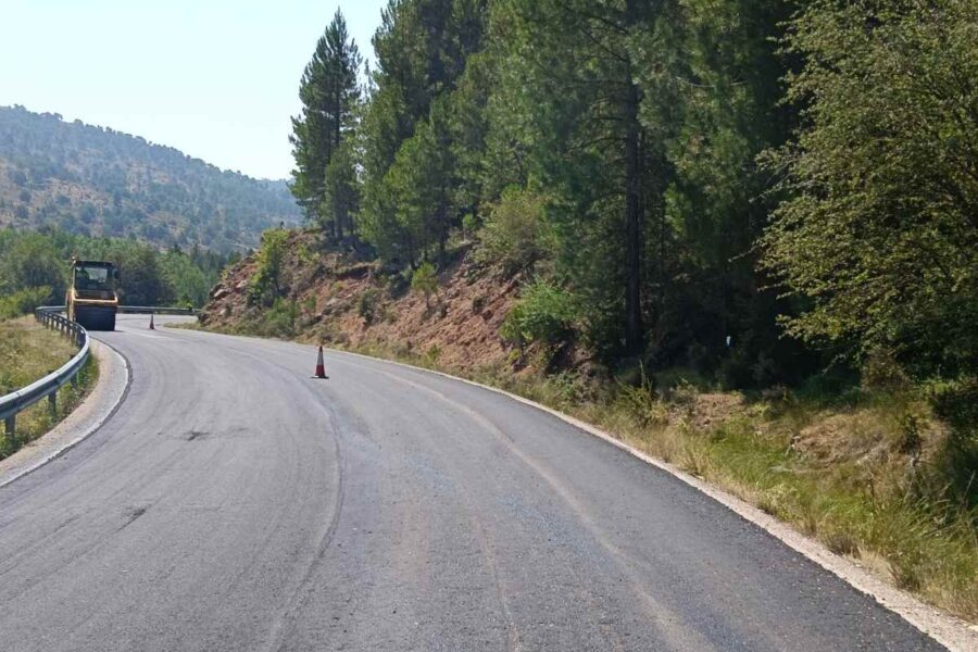 La Junta arregla una importante carretera de la Serranía de Cuenca: la CM-2105 entre Villalba de la Sierra y Huélamo