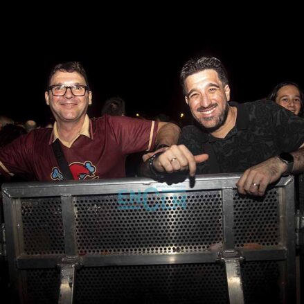 Fotos | Loquillo siempre será el dandi del rock urbano, así fue su abnegado concierto en Toledo — imagen 23