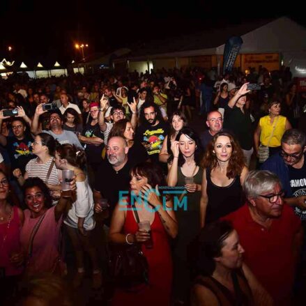 Fotos | Loquillo siempre será el dandi del rock urbano, así fue su abnegado concierto en Toledo — imagen 31