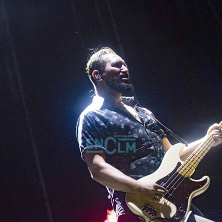 Fotos | Loquillo siempre será el dandi del rock urbano, así fue su abnegado concierto en Toledo — imagen 30