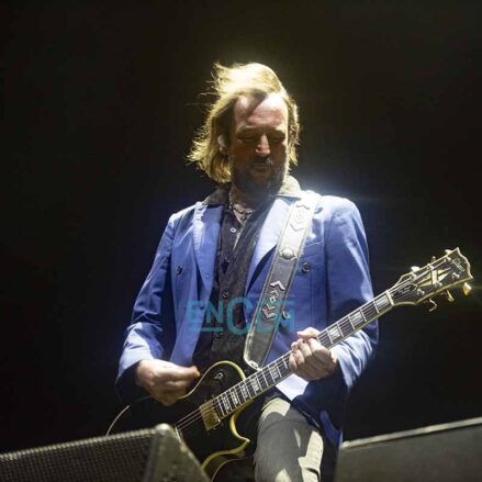 Fotos | Loquillo siempre será el dandi del rock urbano, así fue su abnegado concierto en Toledo — imagen 27