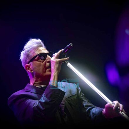 Fotos | Loquillo siempre será el dandi del rock urbano, así fue su abnegado concierto en Toledo — imagen 38