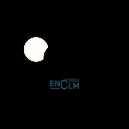 Fotos |  El eclipse que paralizó a Cuenca: el anochecer histórico que quedará marcado en miles de retinas — imagen 31
