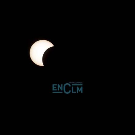 Fotos |  El eclipse que paralizó a Cuenca: el anochecer histórico que quedará marcado en miles de retinas — imagen 6